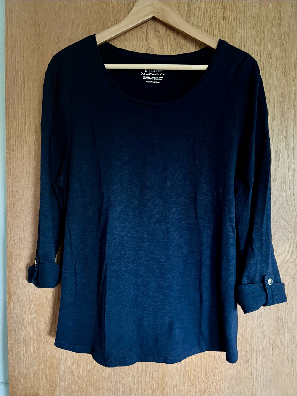 Chico's Navy 3/4-Sleeve Tee with Roll Sleeves and Button Detail size large